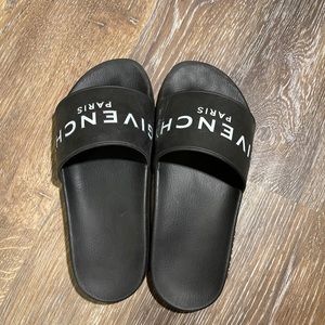 GIVENCHY SLIDES (Women)